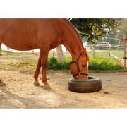 Comedero de neumáticos para caballos Kerbl